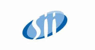 Logo STTI : Symbole bleu abstrait et moderne Logo bleu et blanc de STTI, composé des lettres stylisées 'STTI' superposées sur une forme ovale ou elliptique.